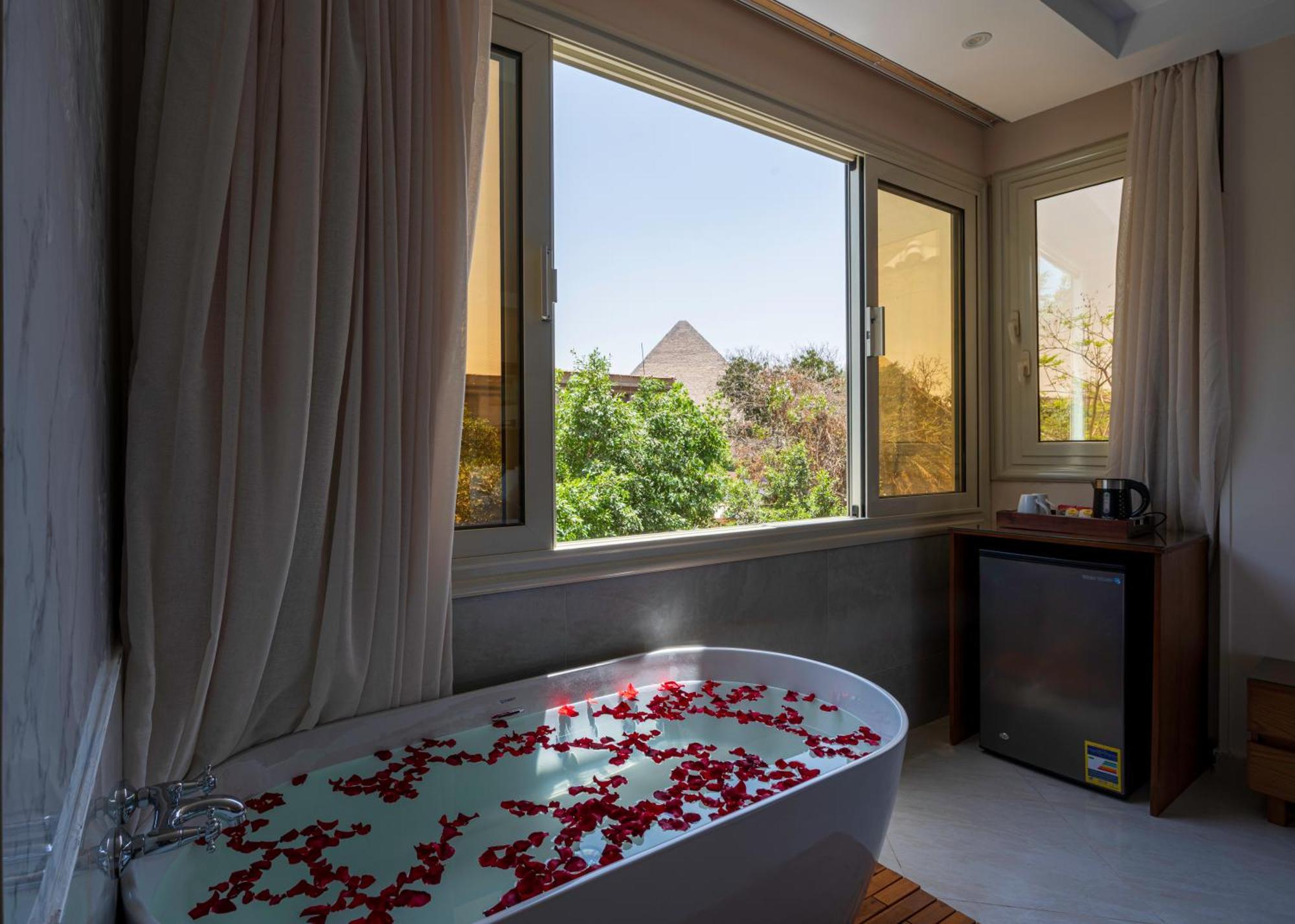 Dream Inn Pyramids View Kafret el-Gabal Exteriör bild